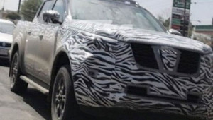 Nissan Navara đời mới bị phát hiện chạy thử nghiệm trên đường