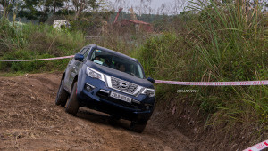 Nissan Việt Nam tiếp tục điều chỉnh giá bán cho SUV 7 chỗ Terra trong tháng 5