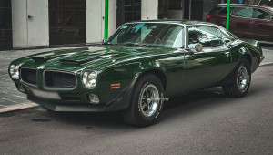 Bắt gặp hàng hiếm “Muscle” Pontiac Firebird 1970 trên đường phố Sài Gòn