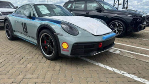 Ông Đặng Lê Nguyên Vũ mang Porsche 911 Dakar thứ 2 về Việt Nam?