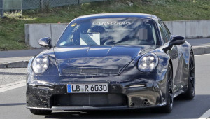 Porsche 911 GT3 2020 Touring sẽ xuất hiện với hộp số sàn và cánh lướt gió linh hoạt