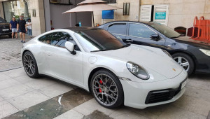 Bắt gặp hàng hiếm Porsche 911 thế hệ mới lăn bánh trên phố Sài Thành