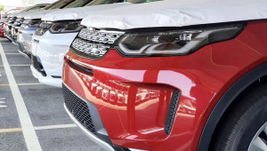 Lô xe Land Rover Discovery Sport 2020 đầu tiên cập bến Việt Nam