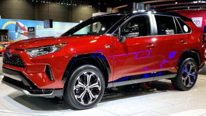 Chicago Auto Show 2020: Khách hàng nhìn nhưng không được… chạm vào Toyota RAV4 Prime PHEV 2021