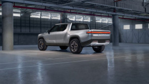 GM đang nhắm vào Rivian để sản xuất xe bán tải điện