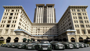 Lãnh thổ có số lượng xe Rolls-Royce bình quân/ đầu người cao nhất thế giới