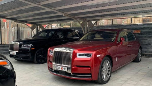Bộ đôi siêu sang Rolls-Royce trăm tỷ cùng xuất hiện trong một garage ở Hà Nội