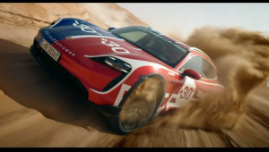 Porsche Taycan Cross Turismo giá từ 5,7 tỷ đồng tại Việt Nam khoe khả năng off-road 