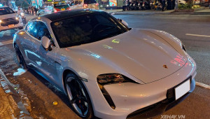 TP.HCM: Diện kiến Porsche Taycan 4S - 