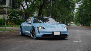 Đắm chìm trong vẻ đẹp của Porsche Taycan 4S màu Frozen Blue Metallic cực hiếm tại Việt Nam