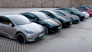 Ngôi làng trên núi có đến 30 chiếc Tesla Model Y