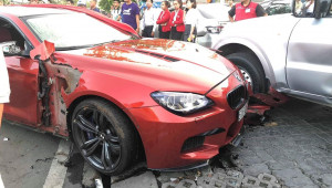 Sài Gòn: BMW M6 Gran Coupe đầu tiên ra biển trắng tại Việt Nam gặp tai nạn kinh hoàng