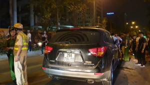 Hà Nội: Tai nạn liên hoàn do 