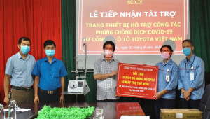 Toyota Việt Nam tiếp tục hỗ trợ trang thiết bị y tế phòng chống dịch Covid-19 cho tỉnh Vĩnh Phúc