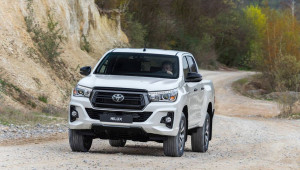 Toyota Hilux 2019 phiên bản đặc biệt chính thức trình làng, bán ra từ tháng 8 năm nay