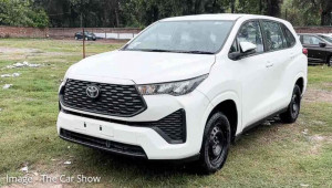Toyota Innova 2023 bản “taxi” lên kệ tại đại lý, giá quy đổi từ 530 triệu VNĐ