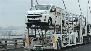 Toyota hé lộ ảnh nội thất của Hiace thế hệ mới, sẵn sàng cạnh tranh Ford Transit