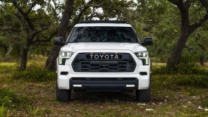 Toyota Sequoia 2022 ra mắt, 