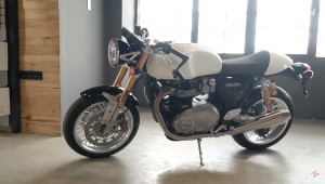 [VIDEO] Chi tiết Triumph Thruxton R giá 595 triệu đồng, nhập khẩu Thái Lan