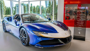 Bốn siêu xe Ferrari bị trộm tại xưởng dịch vụ