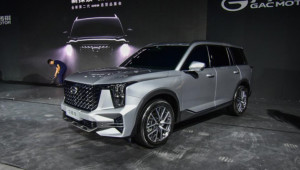 GAC Trumpchi GS8 2022: Xe Trung Quốc “nhái” thiết kế SUV hạng sang Cadillac