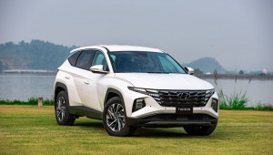 Hyundai Tucson giảm giá tới 50 triệu đồng tại đại lý, tạo áp lực lên Mazda CX-5