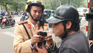 Bác sĩ trả lời câu hỏi 