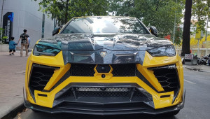 Lamborghini Urus độ Mansory độc nhất tại Việt Nam khoe dáng trong chiều hoàng hôn Sài Gòn