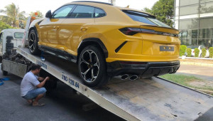 Siêu phẩm Lamborghini Urus màu vàng chính hãng đầu tiên tại Việt Nam bất ngờ tái xuất