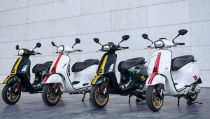 Lấy cảm hứng từ xe đua, cặp đôi phiên bản đặc biệt Vespa Racing Sixties ra mắt khách hàng Việt