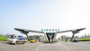 VinFast đưa 155 ô tô ra nước ngoài kiểm