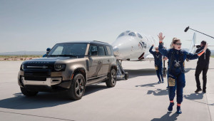 Above And Beyond: Land Rover hỗ trợ Virgin Galactic trong chuyến bay lên không gian đầu tiên