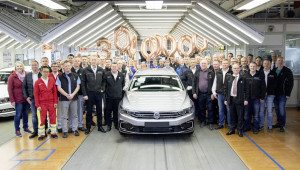Volkswagen Passat cán mốc 30 triệu xe xuất xưởng trên toàn thế giới