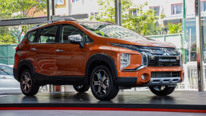Sát ngày ra mắt phiên bản mới, Mitsubishi Xpander Cross bản cũ được giảm giá 30 triệu đồng
