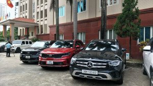 13 xe ô tô trong đường dây đánh bạc nghìn tỷ bị tạm giữ 