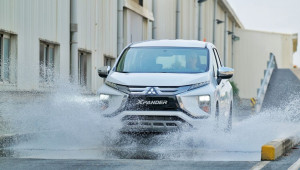 Mitsubishi Xpander đón ưu đãi khủng dịp cuối năm: Cú 