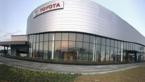 Toyota Việt Nam ra mắt Đại lý Toyota PGS Quảng Trị