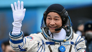 Tỷ phú Nhật Bản bắt đầu chuyến du hành vũ trụ lên trạm không gian ISS để… chơi golf