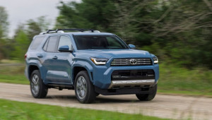 Toyota 4Runner 2026: Giá tăng nhẹ, bổ sung tính năng off-road cho bản TRD