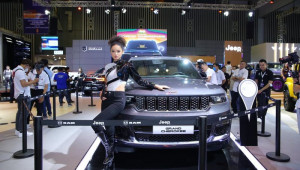 [VMS 2022] Jeep mang dàn xe 