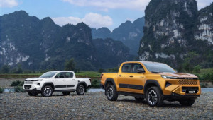 Doanh số bán tải tháng 6 đảo chiều, Toyota Hilux vượt Ford Ranger đầy bất ngờ
