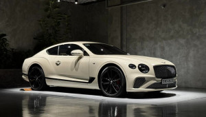 Đại gia Cường Đô La lần đầu khoe chiếc Bentley Continental GT 20 tỷ sau khoảng một năm 