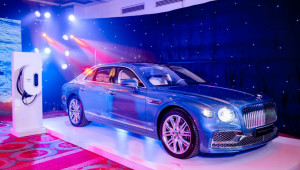 Bentley Flying Spur Hybrid ra mắt tại Hà Nội, giá từ 16,8 tỷ đồng