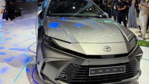 [VMS 2024] Cận cảnh Toyota Camry thế hệ mới: Giá từ 1,220 tỷ đồng
