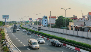 Nhiều tài xế vẫn xử lý sai khi xe hỏng trên cao tốc: Chỉ bật đèn khẩn cấp là chưa đủ