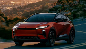 Toyota C-HR thuần điện ra mắt, chạy được 467 km/sạc