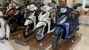 Tổng cục Thuế ra công văn siết chặt tình trạng bán xe máy, ô tô cao hơn giá niêm yết