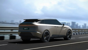 Xuất hiện mẫu xe điện gầm cao - 