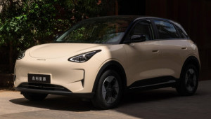 Trung Quốc tiêu thụ 10,89 triệu ô tô du lịch trong 6 tháng qua