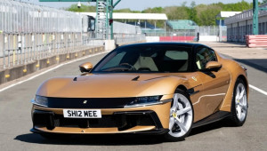 Chiêm ngưỡng Ferrari 12Cilindri màu siêu độc của Youtuber Shmee150